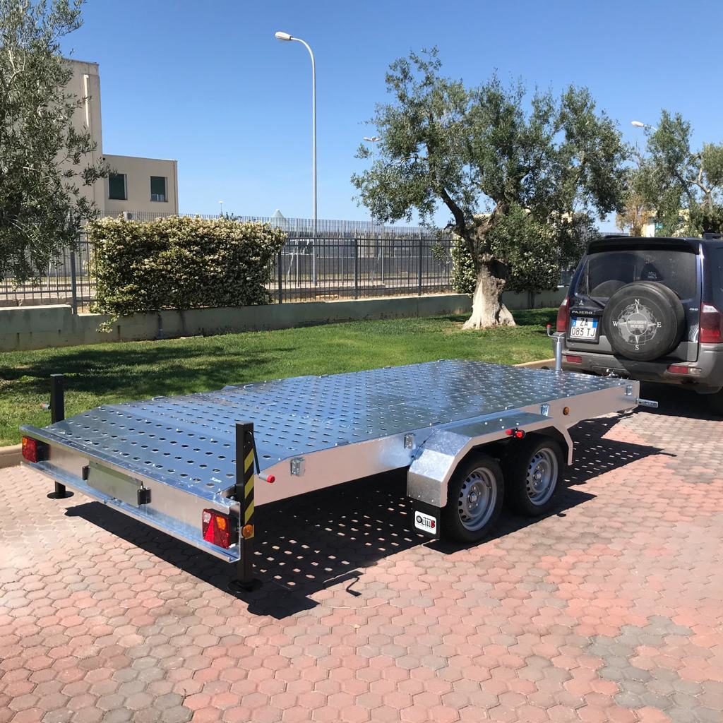 Trailers with ramps